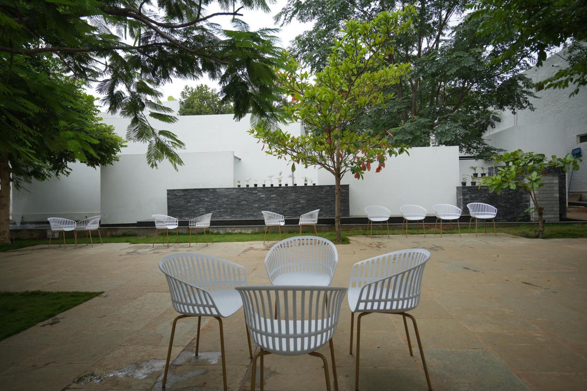 Happy Retreats - Kai Hotel Chik Ballāpur Exterior photo