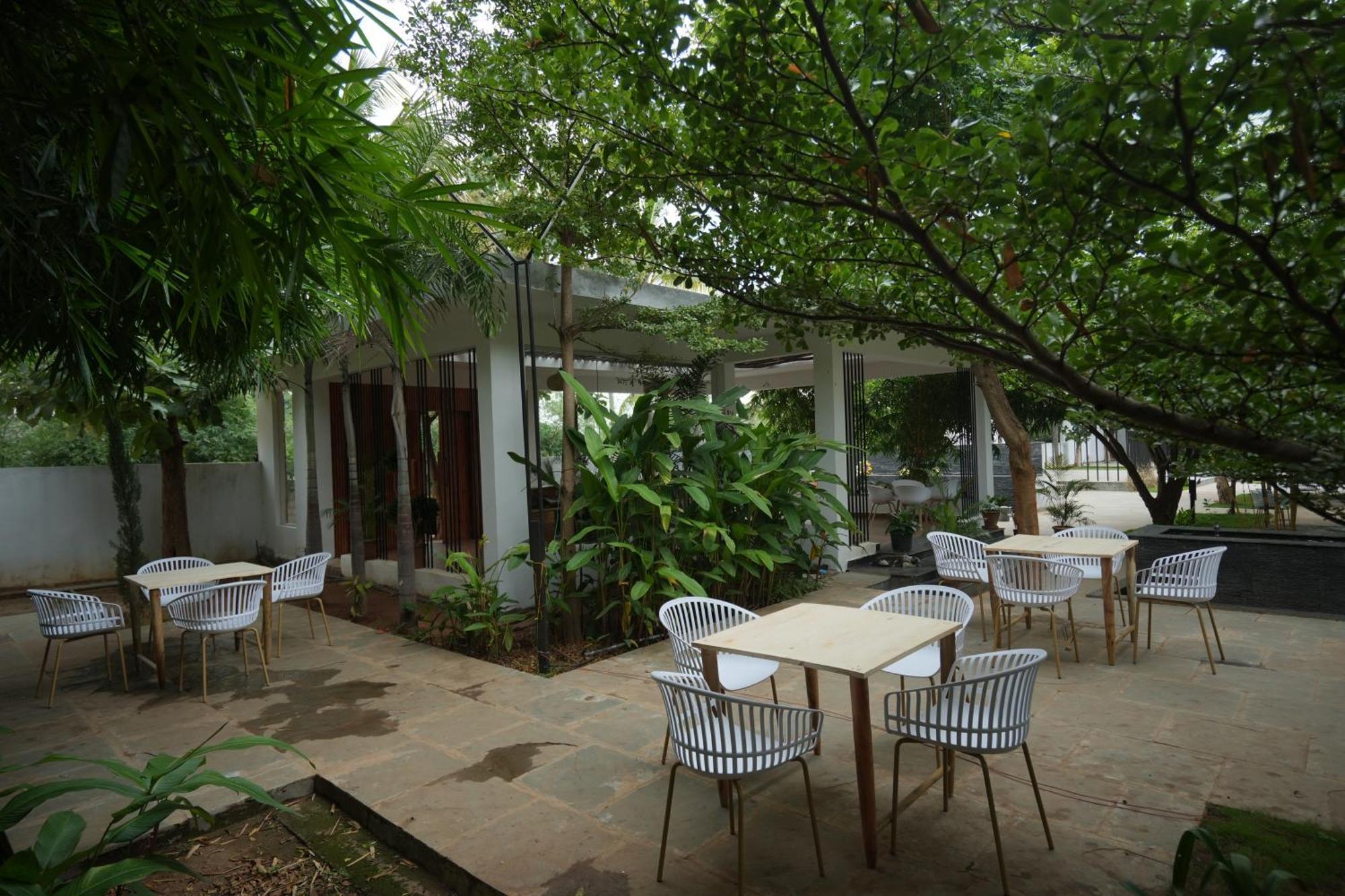 Happy Retreats - Kai Hotel Chik Ballāpur Exterior photo