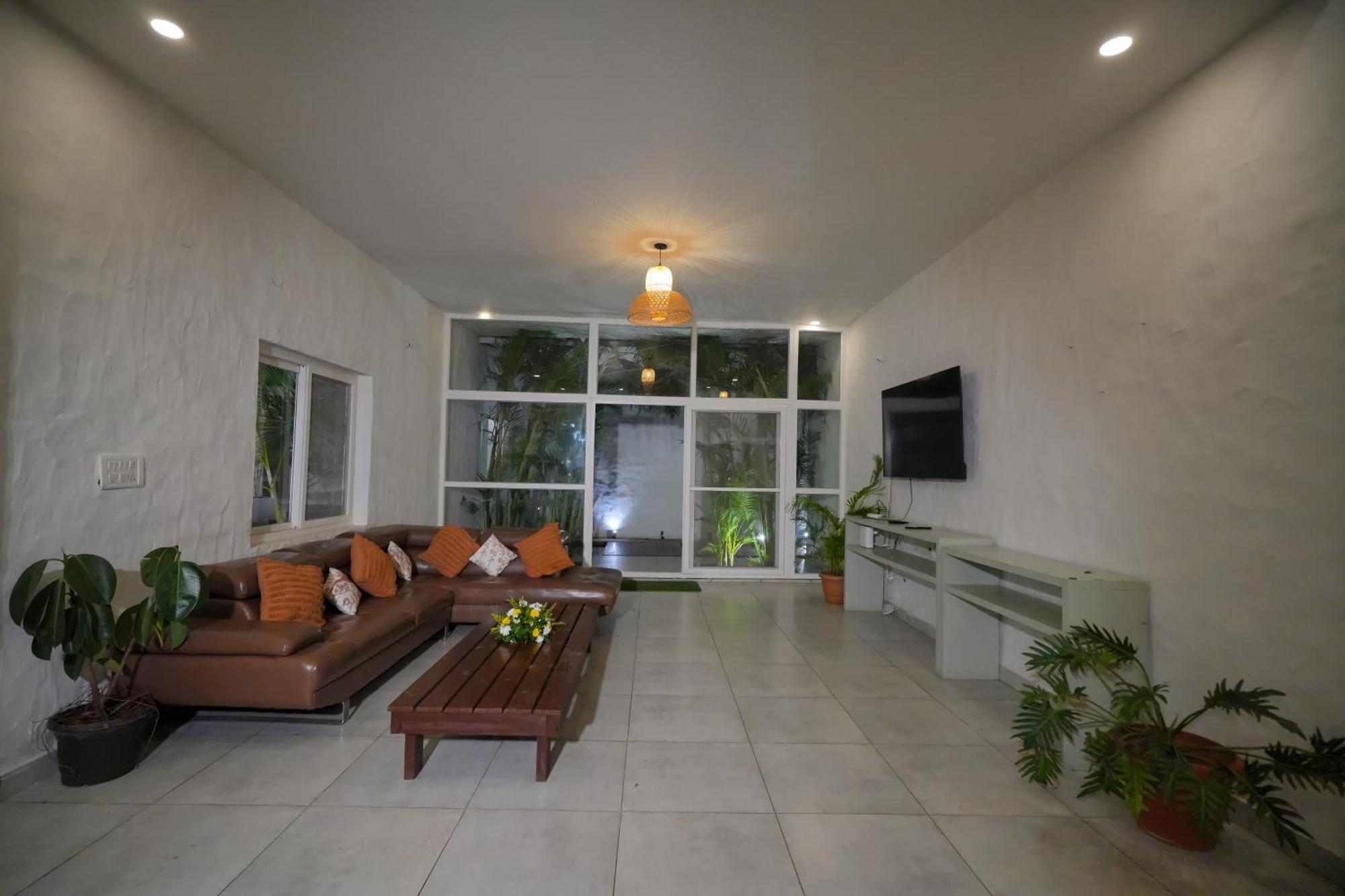 Happy Retreats - Kai Hotel Chik Ballāpur Exterior photo